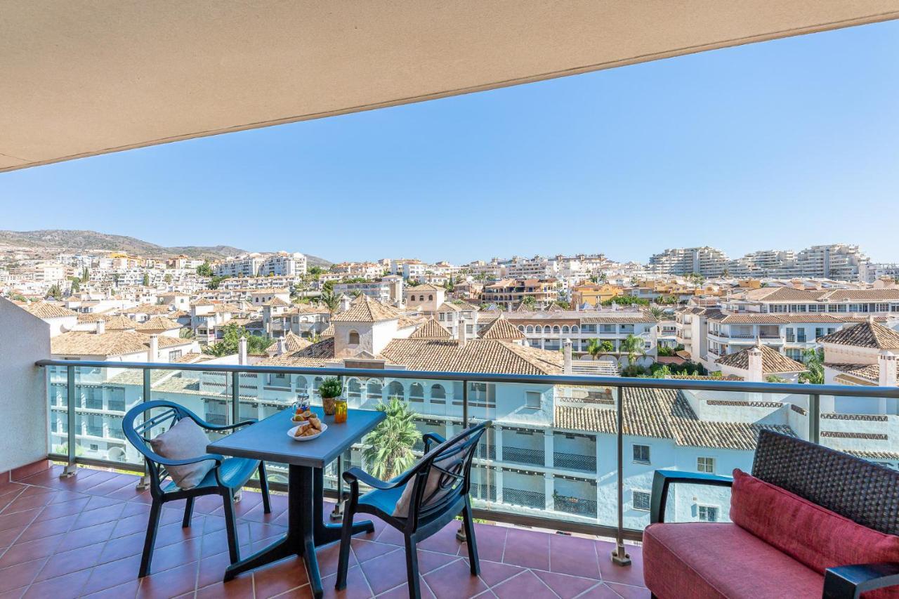 797 Holiday Rentals - Arcosur1- Moderno Apartamento Con Terraza Y Vistas Benalmadena Bagian luar foto