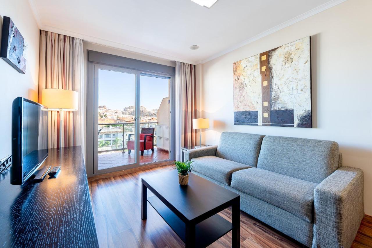 797 Holiday Rentals - Arcosur1- Moderno Apartamento Con Terraza Y Vistas Benalmadena Bagian luar foto