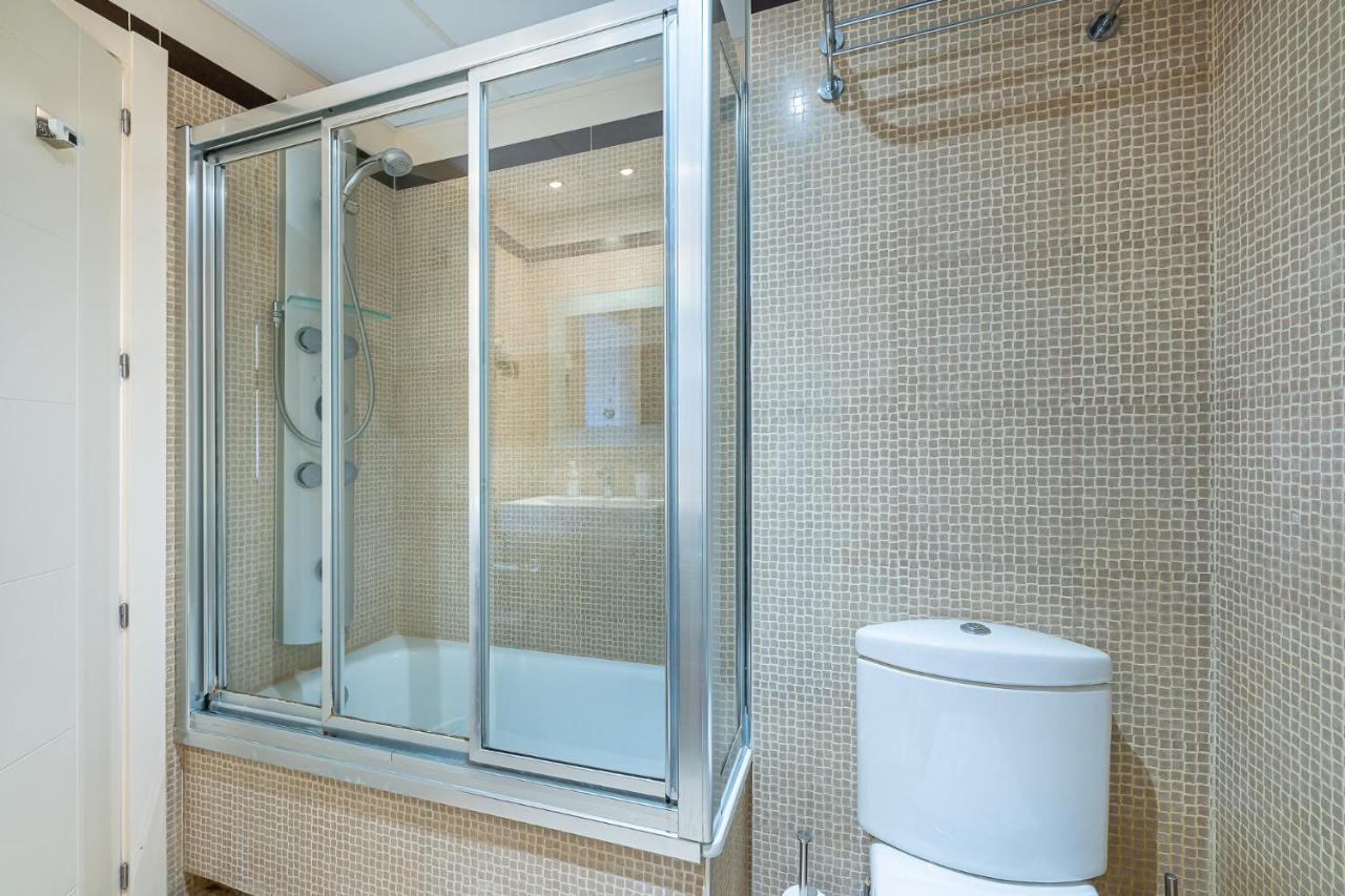 797 Holiday Rentals - Arcosur1- Moderno Apartamento Con Terraza Y Vistas Benalmadena Bagian luar foto