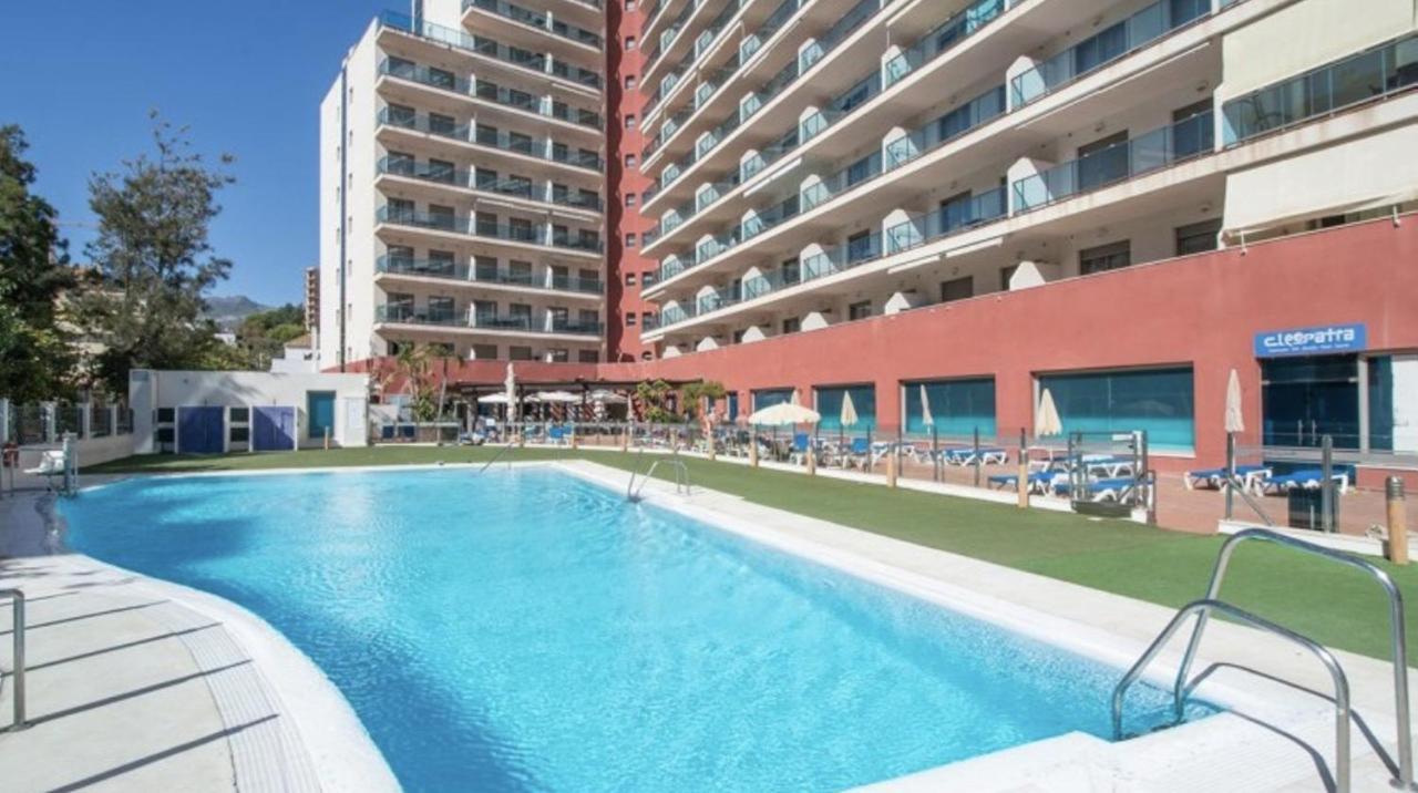 797 Holiday Rentals - Arcosur1- Moderno Apartamento Con Terraza Y Vistas Benalmadena Bagian luar foto