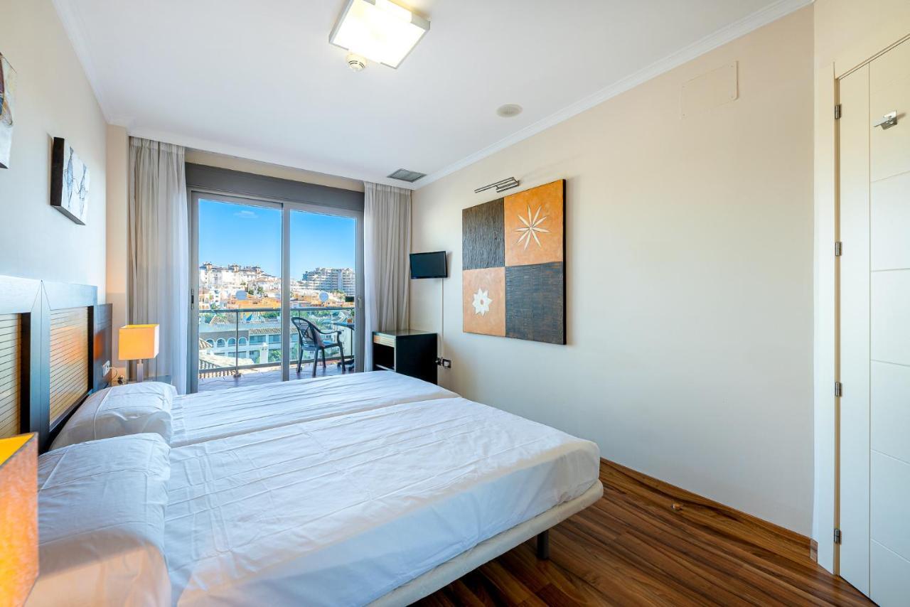 797 Holiday Rentals - Arcosur1- Moderno Apartamento Con Terraza Y Vistas Benalmadena Bagian luar foto